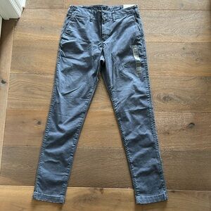 American Eagle Lived in Khakis Navy Sz 30x32